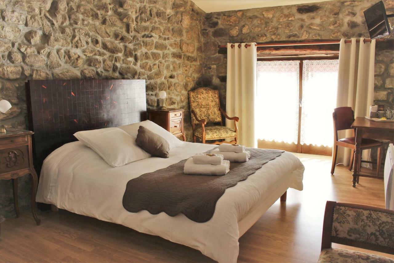 L'Auberge De Montpezat Eksteriør bilde